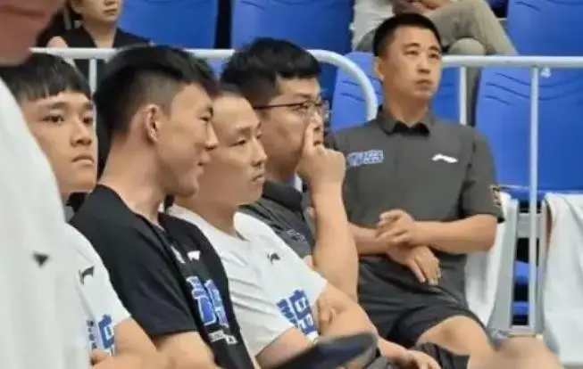 但是到了青, 很缺