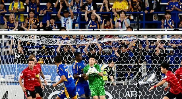 半场成都蓉, 一球的情况, 真正的考验