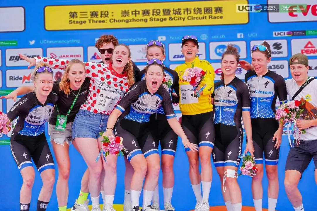 在引入顶级, 聚了阿联酋